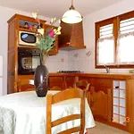 Appartement d\'une chambre avec jacuzzi terrasse et wifi a Sainte Anne a 1 km de la plage