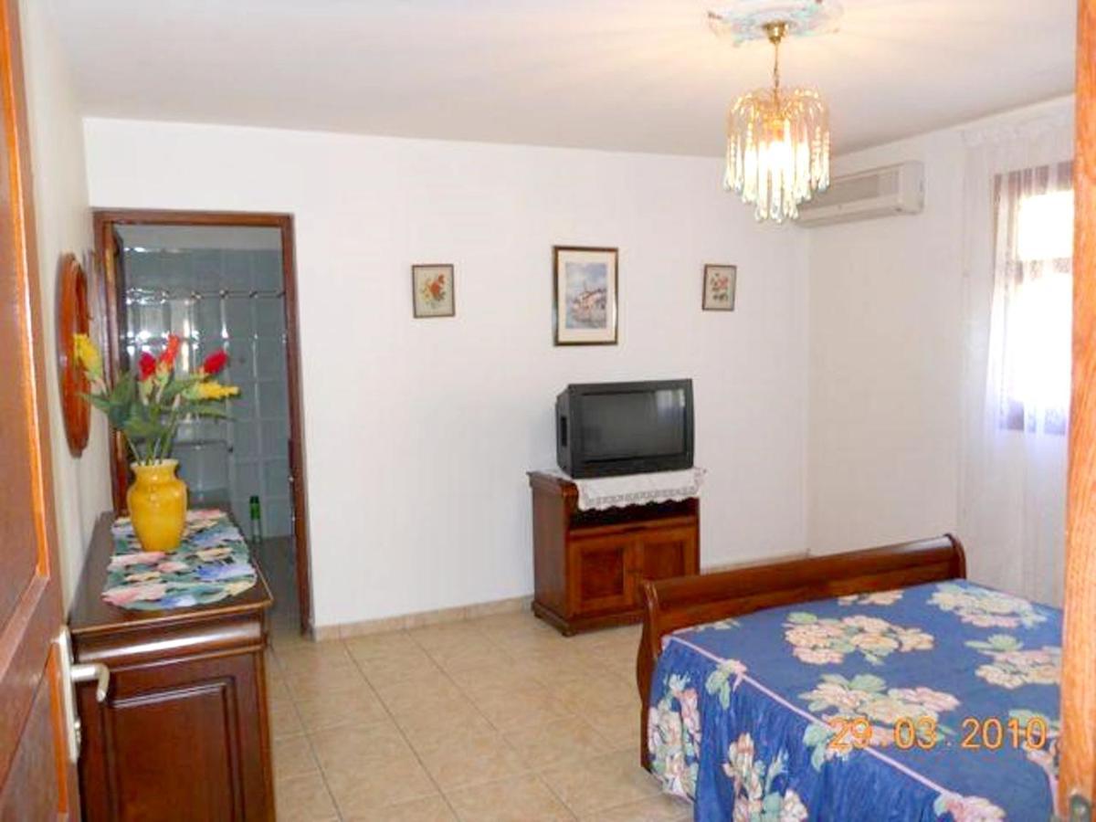 Moderne A Anne Avec Jacuzzi 48 M² Apartment